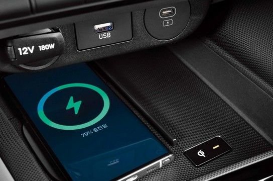 Беспроводная зарядка смартфона